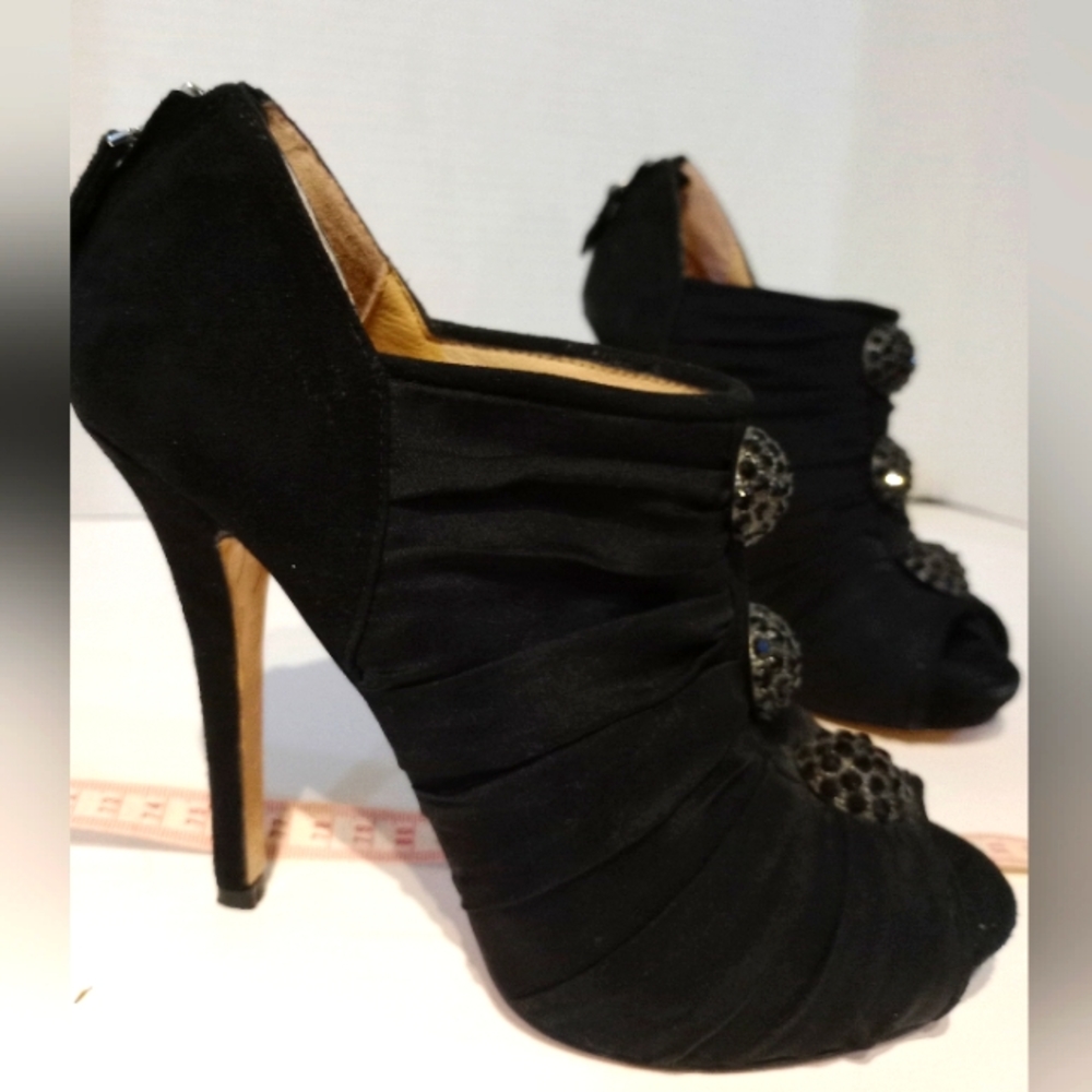 Betsey Johnson‎ PeepToe 5"Heels Rhinestones Suede & Zipper Detail sz. 6.5 Shoes